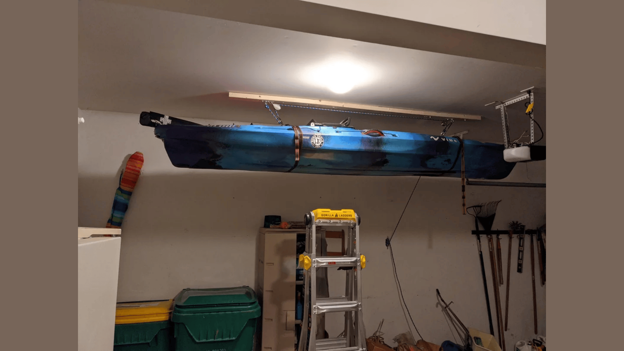 Ceiling Hoist System
