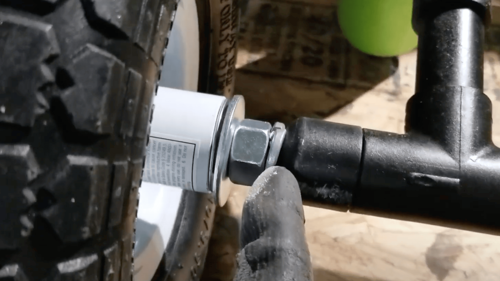 step 5 put the axle together from left to right