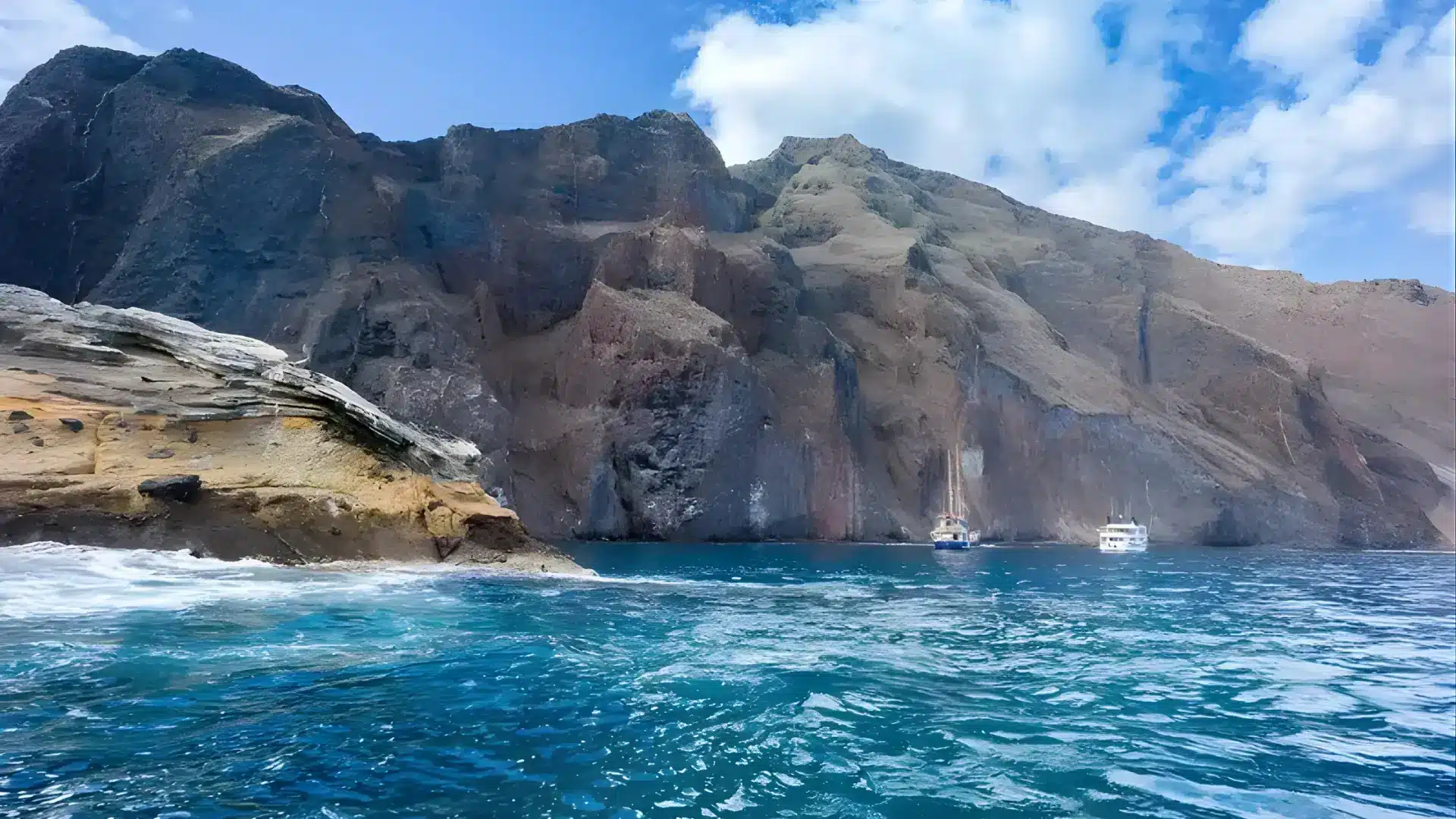 Punta Vicente Roca Isabela