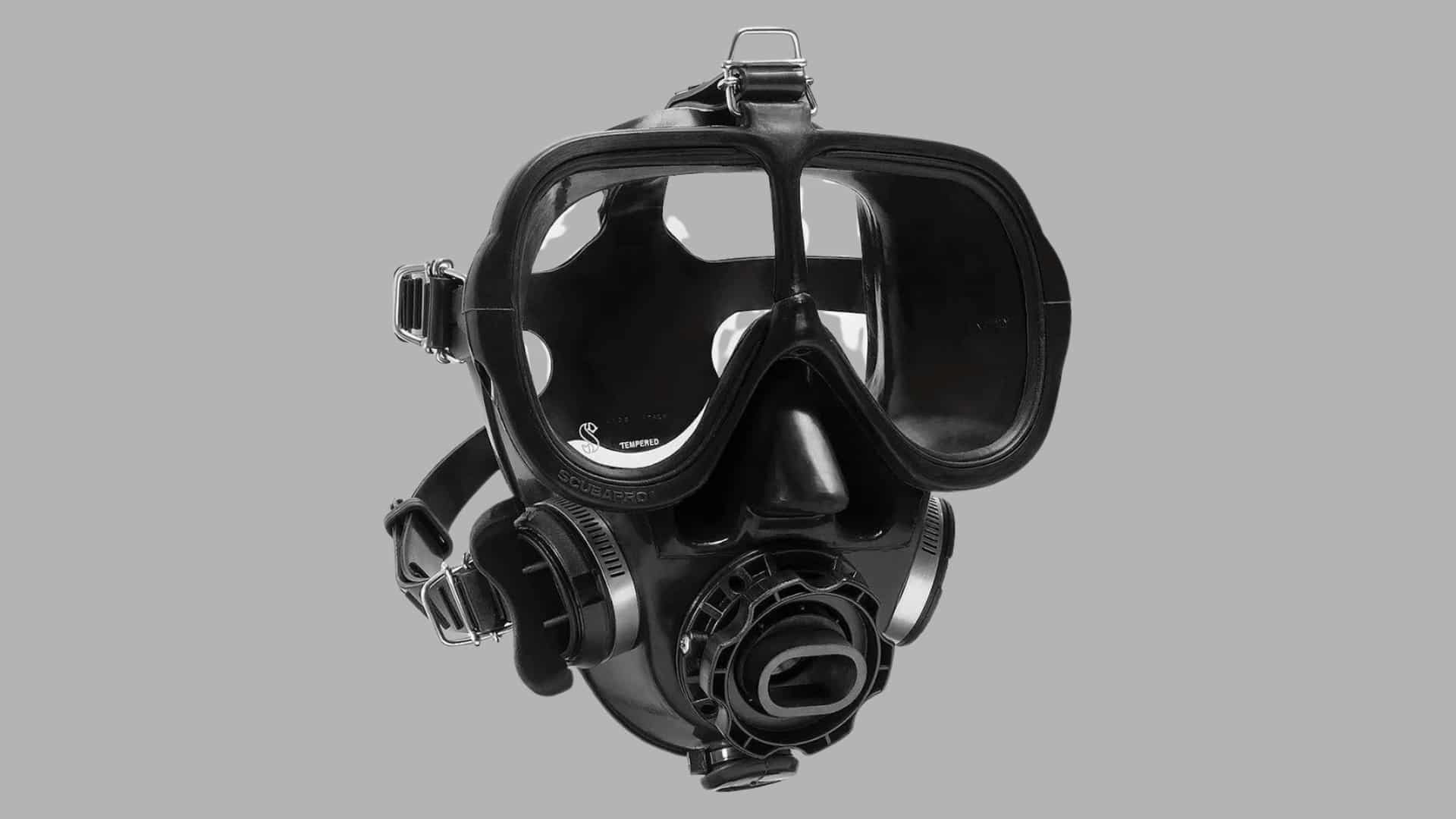 Scubapro full face scuba mask with Venturi effect breathing system and adjustable four point strap