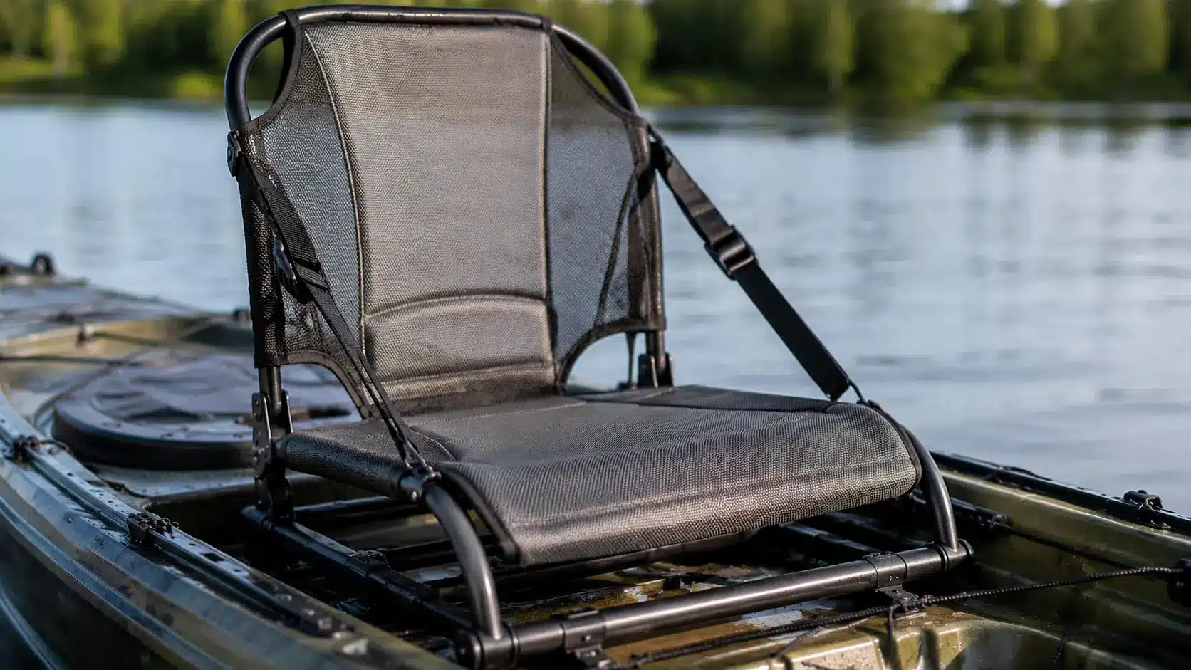 Framed mesh lawn-chair style kayak seat