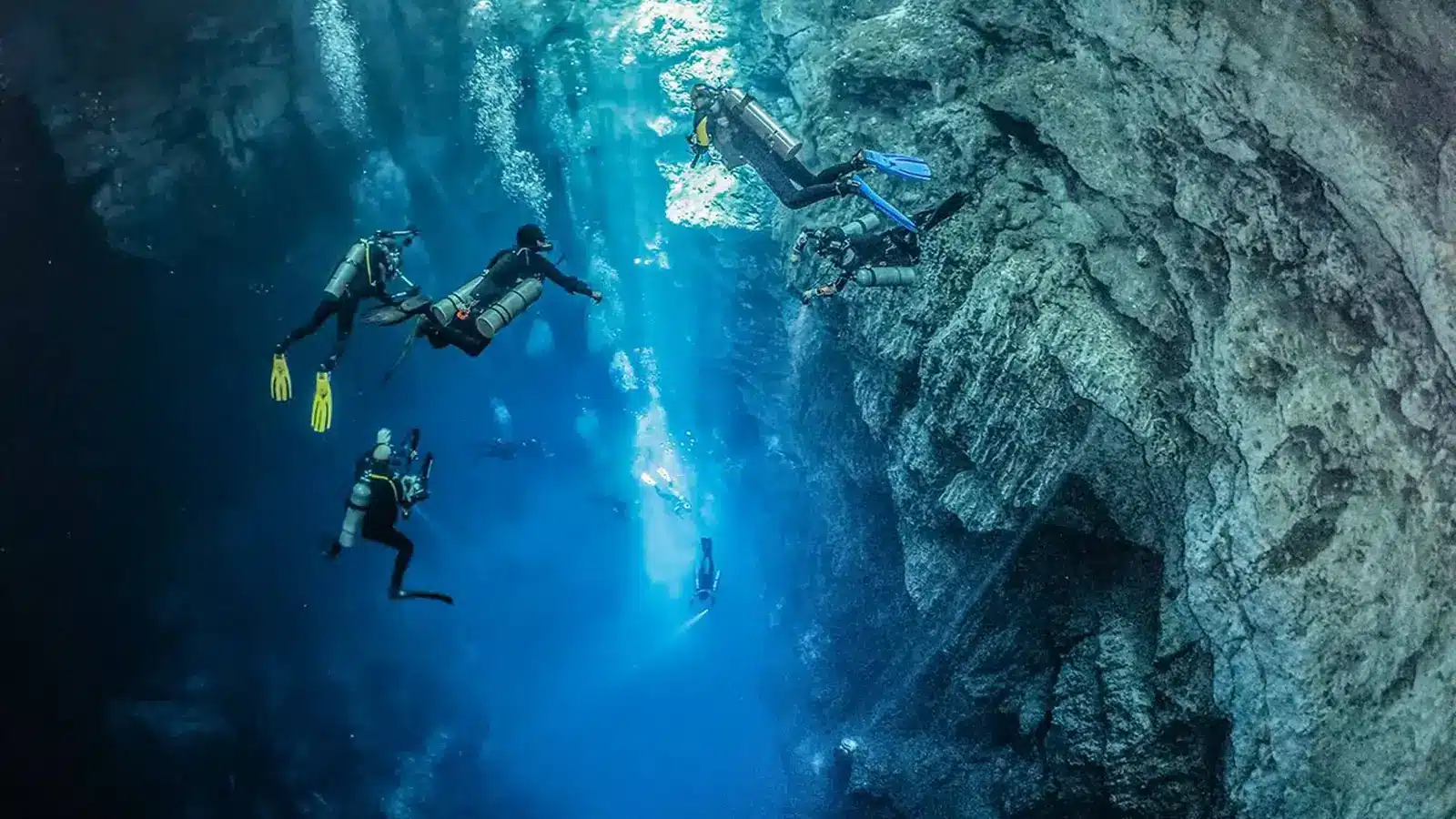 Nautilus cenote diving