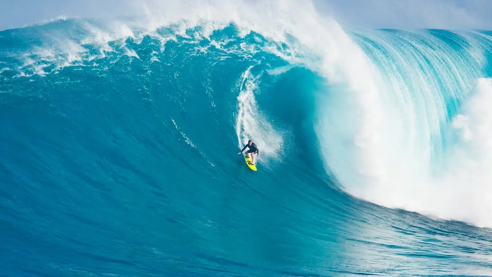 Surfing spot Jaws, Maui, Hawaii